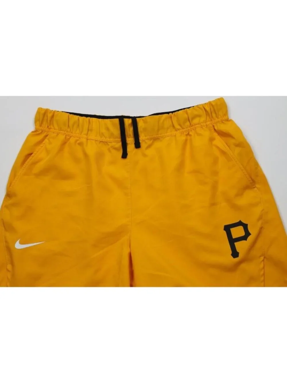 Nike Baseball Mens Size XL Pittsburgh Pirates Baseball Above Knee Shorts Yellow